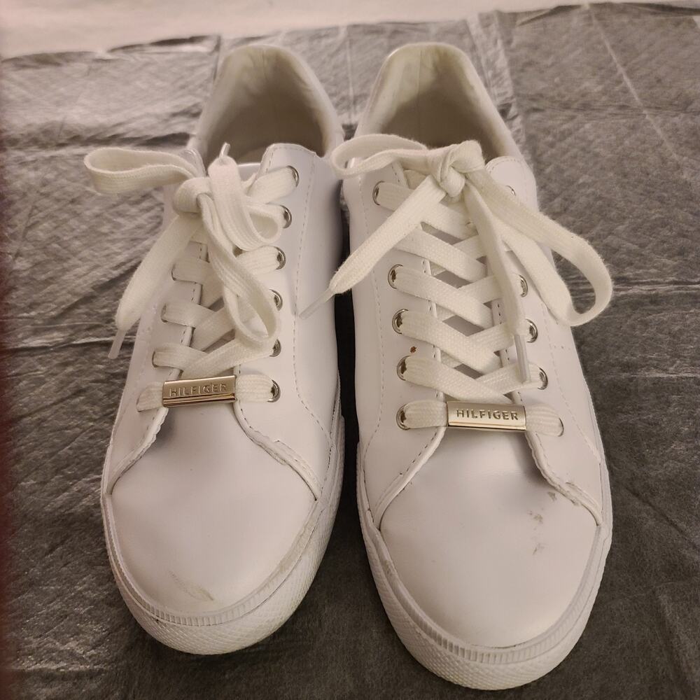 Tommy Hilfiger Women's Lustern Sneakers SZ 9.5 White